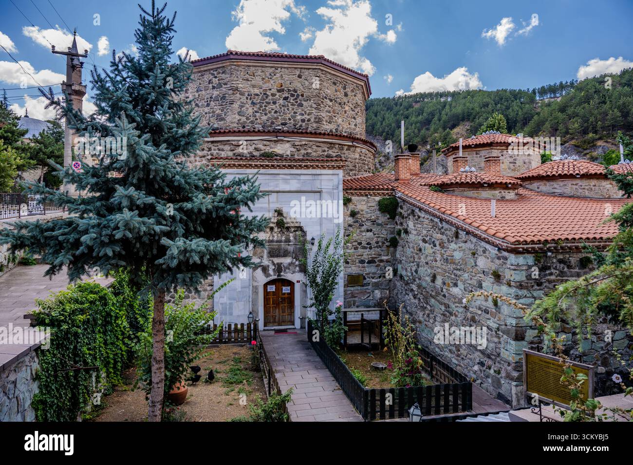 Bolu hamamlar, geleneksel hamam deneyimi, sağlık faydaları, termal su, tarihi hamamlar, wellness