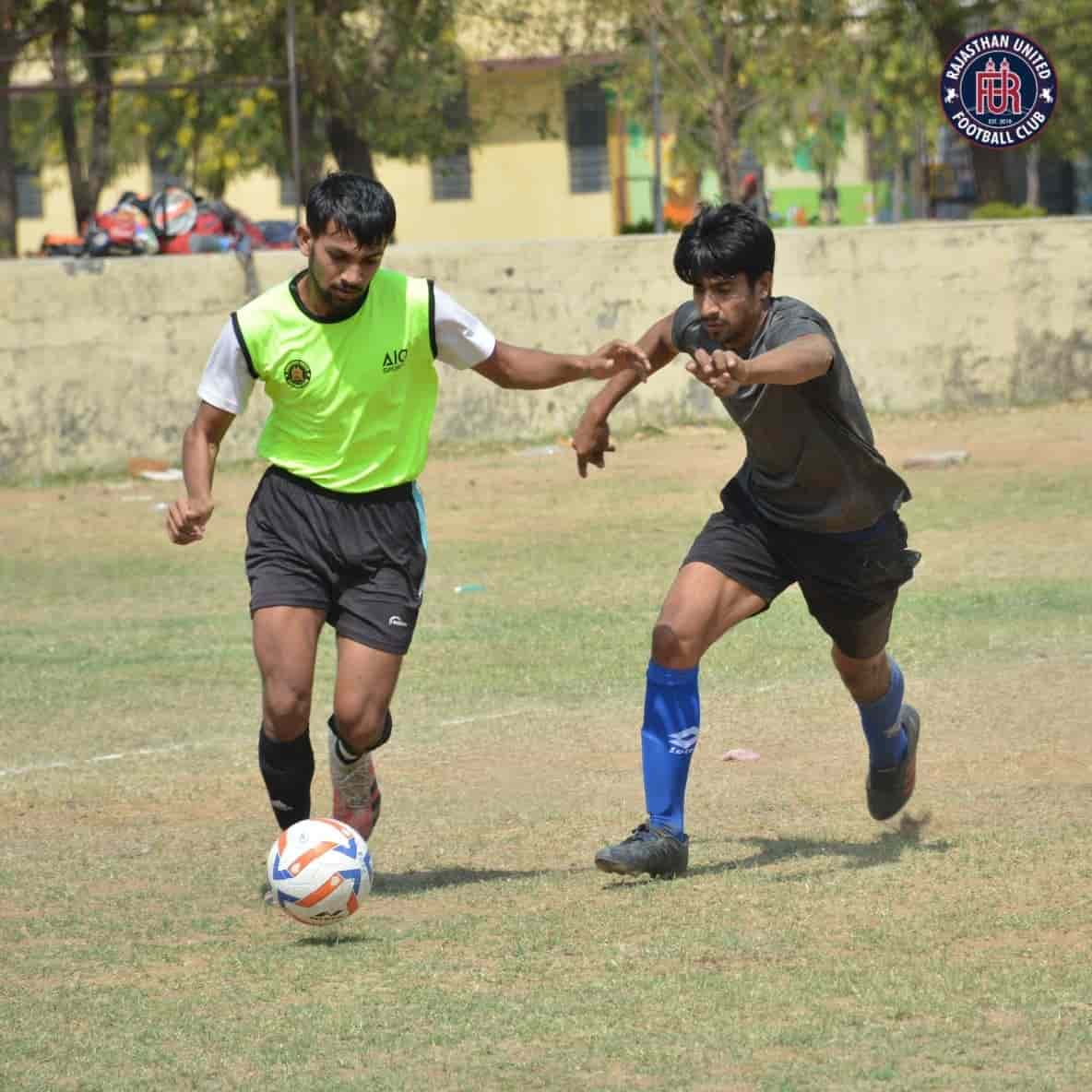 Adana futbol okulları, futbol eğitimleri, çocuk futbol kursları, gençler için futbol, Adana spor