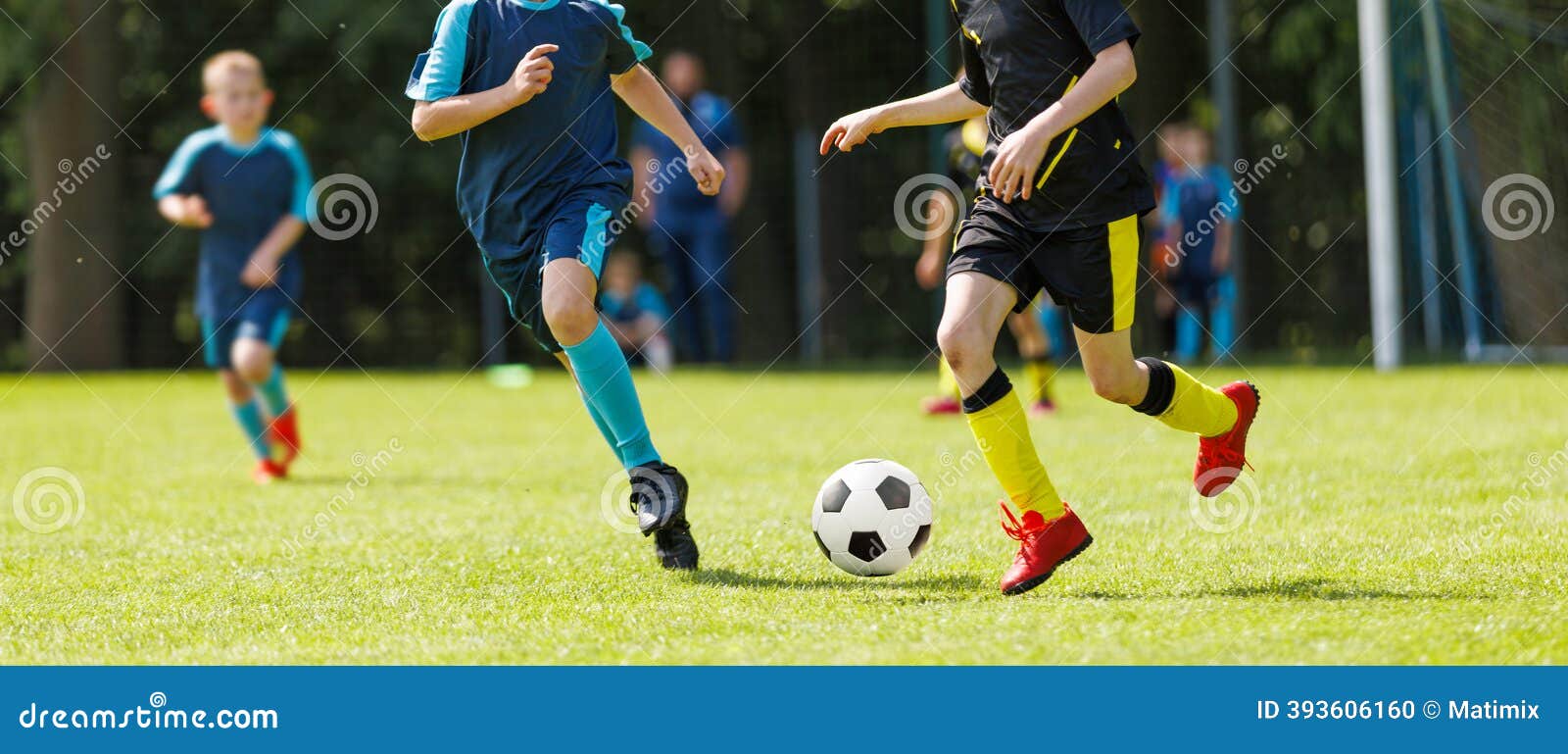 Antalya futbol okulları, çocuklar için futbol eğitimleri, gençler futbol kursları, Antalya spor o