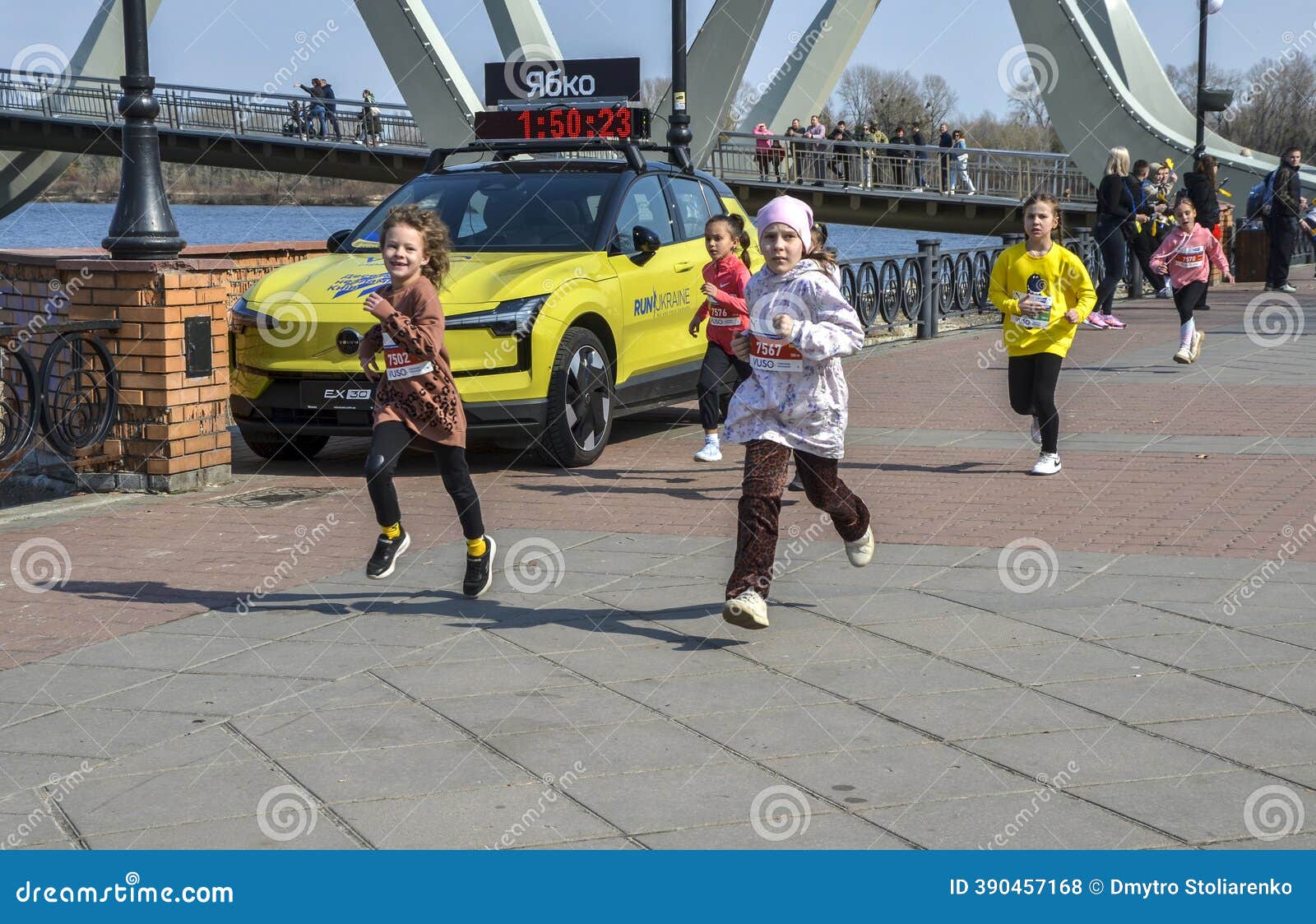 Eskişehir futbol okulları, çocuklar için futbol eğitimleri, gençler futbol kursları, futbol eğiti