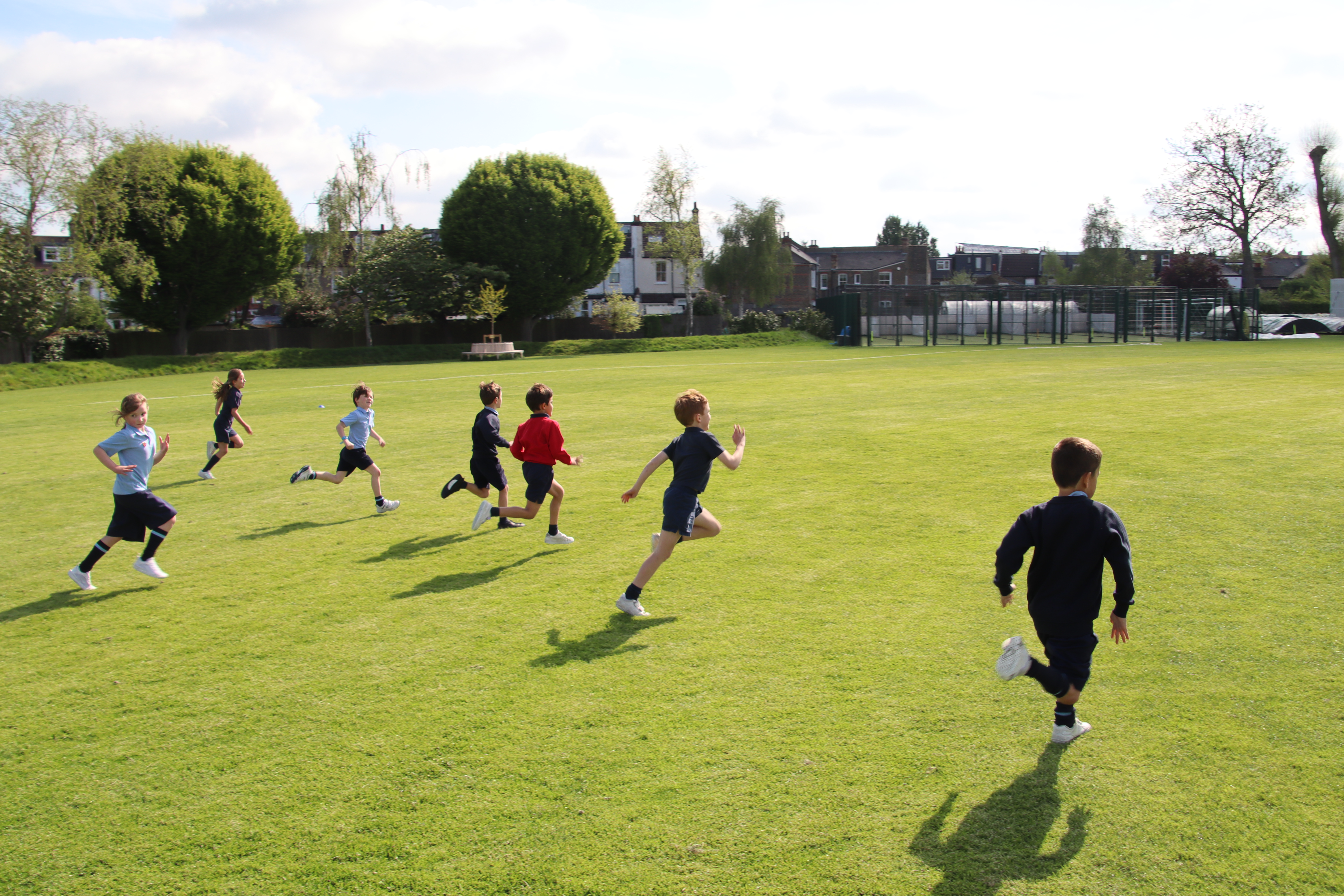 Uşak futbol okulları, çocuk futbol eğitimi, futbol kursları Uşak, çocuklar için spor faaliyetleri