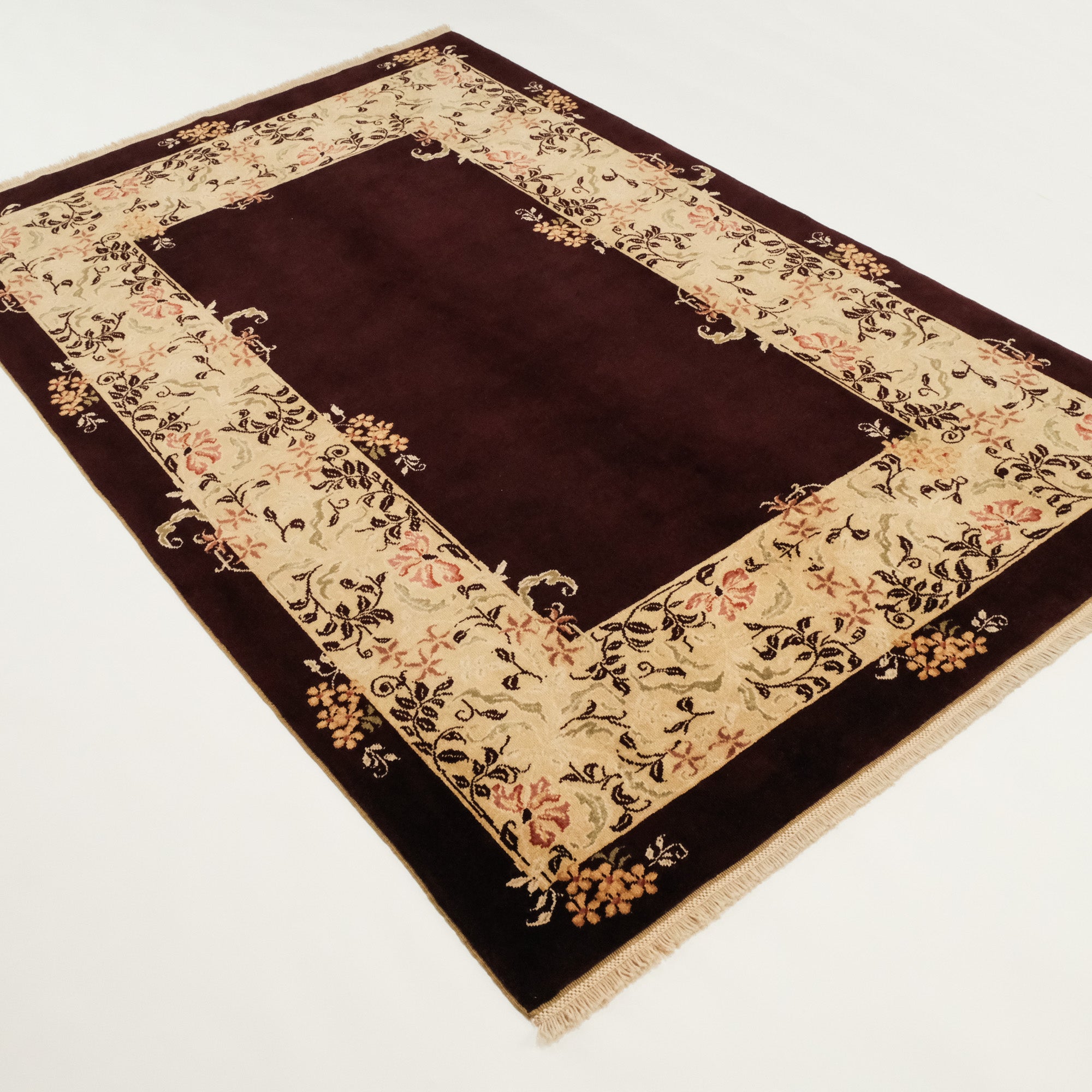 Niğde halı yıkama, halı temizliği, profesyonel halı yıkama, halı bakım, halı yıkama fiyatları, hi