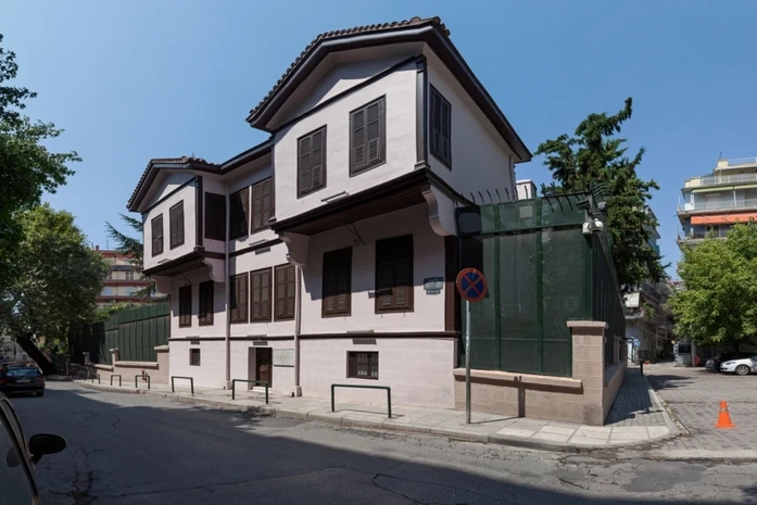 Aynı Tat, Aynı Renk, Tıpkı Biz Selanik
