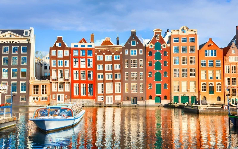 Amsterdam'da Nerede Kalınır?