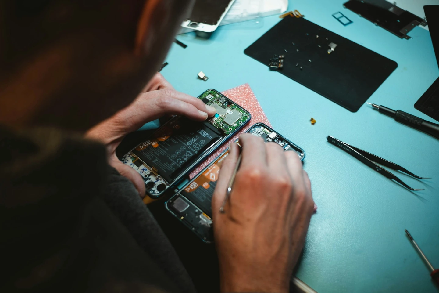 Cep Telefonu Anakart Tamiri Nasıl Yapılır? Gereken Ekipmanlar blog-image