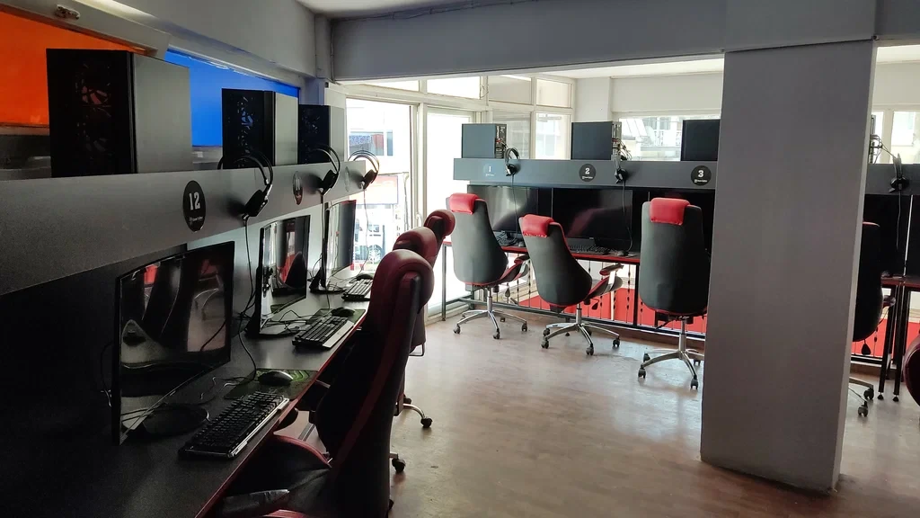 İnternet Cafe Kuralları ve Kullanıcı Hakları Rehberi blog-image