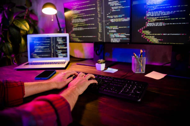 Bilgisayar Programcılığı Nedir, Ne İşe Yarar, Ne Yapar? blog-image