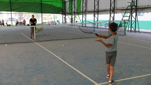 Açık Hava Tenis Kortu Açık Hava Tenis Kortu