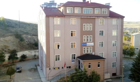 Bayburt Özel Muradiye Erkek Öğrenci Yurdu