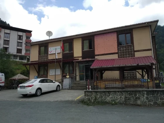 Çamlıhemşin İlçe Devlet Hastanesi Çamlıhemşin İlçe Devlet Hastanesi