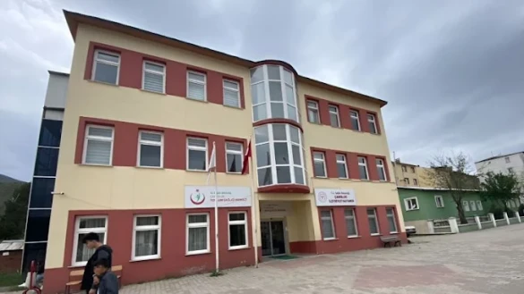 Çamoluk İlçe Devlet Hastanesi Çamoluk İlçe Devlet Hastanesi