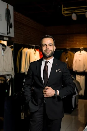 Emre Güleşen Emre Güleşen