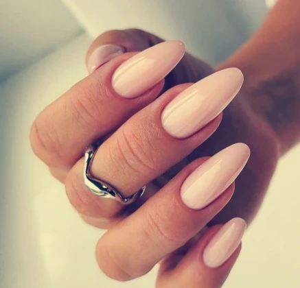 Esmira Bayan Kuaförü Ve Güzellik Salonu