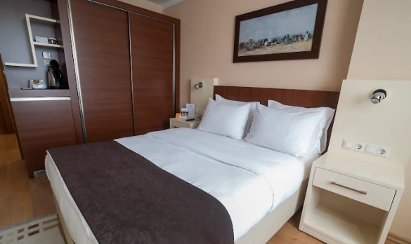 Gösterişli Otel Gösterişli Otel
