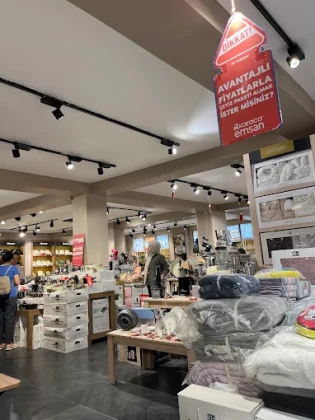 Kılıç Ticaret Merkez Mağaza Kılıç Ticaret Merkez Mağaza