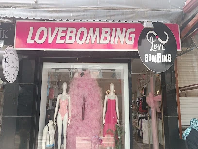 Lovebombing Lovebombing