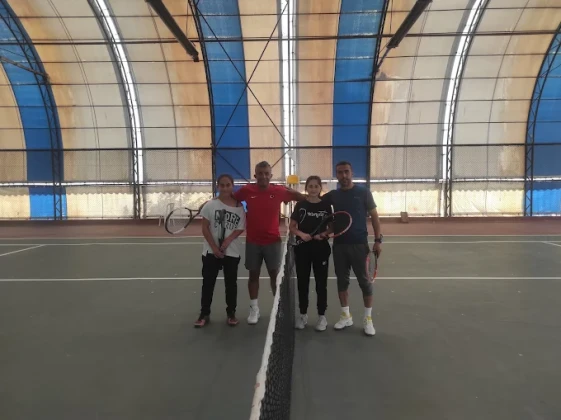 Merkez Tenis Kortu Merkez Tenis Kortu