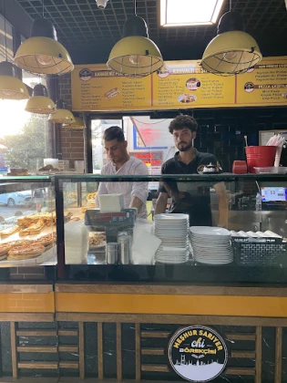 Meşhur Sarıyer Börekçisi Arnavutköy Meşhur Sarıyer Börekçisi Arnavutköy