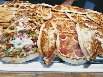 Meşhur Sarıyer Börekçisi Denizli Meşhur Sarıyer Börekçisi Denizli