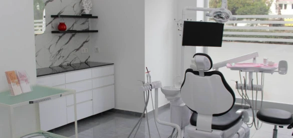 Özel Klinik Aydın Ağız Ve Diş Sağlığı Polikliniği