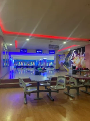 Play City Bowling & Oyun Salonu Play City Bowling & Oyun Salonu