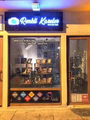 Renkli Kareler Fotoğraf Stüdyosu Renkli Kareler Fotoğraf Stüdyosu