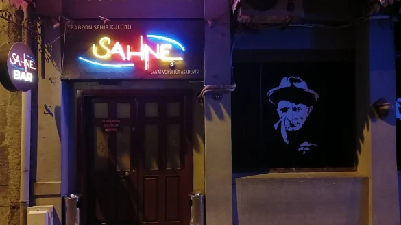 Sahne Bar