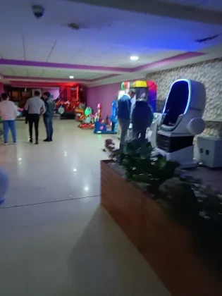 Salon 1071 Bowling Ve Eğlence Merkezi Salon 1071 Bowling Ve Eğlence Merkezi