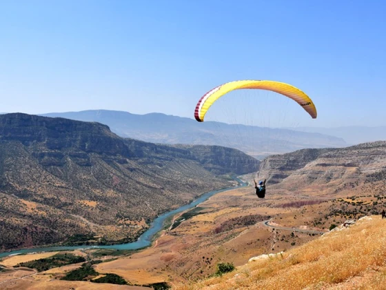 Siirt Yamaç Paraşütü Siirt Yamaç Paraşütü