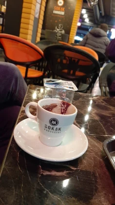 Sokak Kahvecisi Sokak Kahvecisi