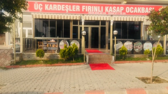 Üç Kardeşler Ocakbaşı Fırınlı Kasap Üç Kardeşler Ocakbaşı Fırınlı Kasap