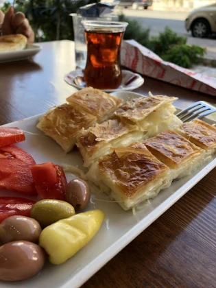 Üstün Kahvaltı Börek Üstün Kahvaltı Börek