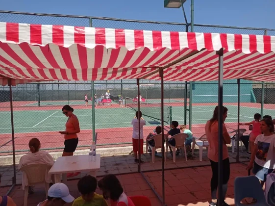 Vali Mustafa Yaman Tenis Kortları Vali Mustafa Yaman Tenis Kortları
