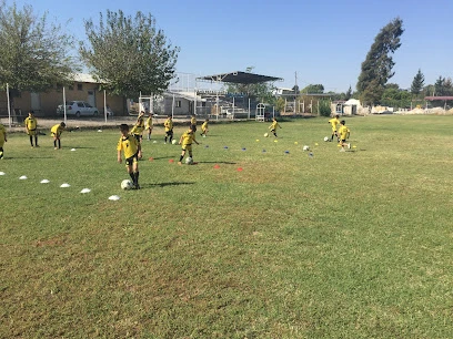 Yeni Nesil Futbol Okulu Özden Halı Saha Yeni Nesil Futbol Okulu Özden Halı Saha