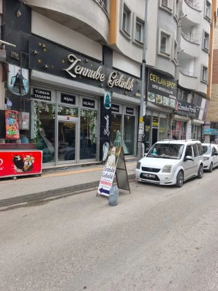 Zennube Gelinlik
