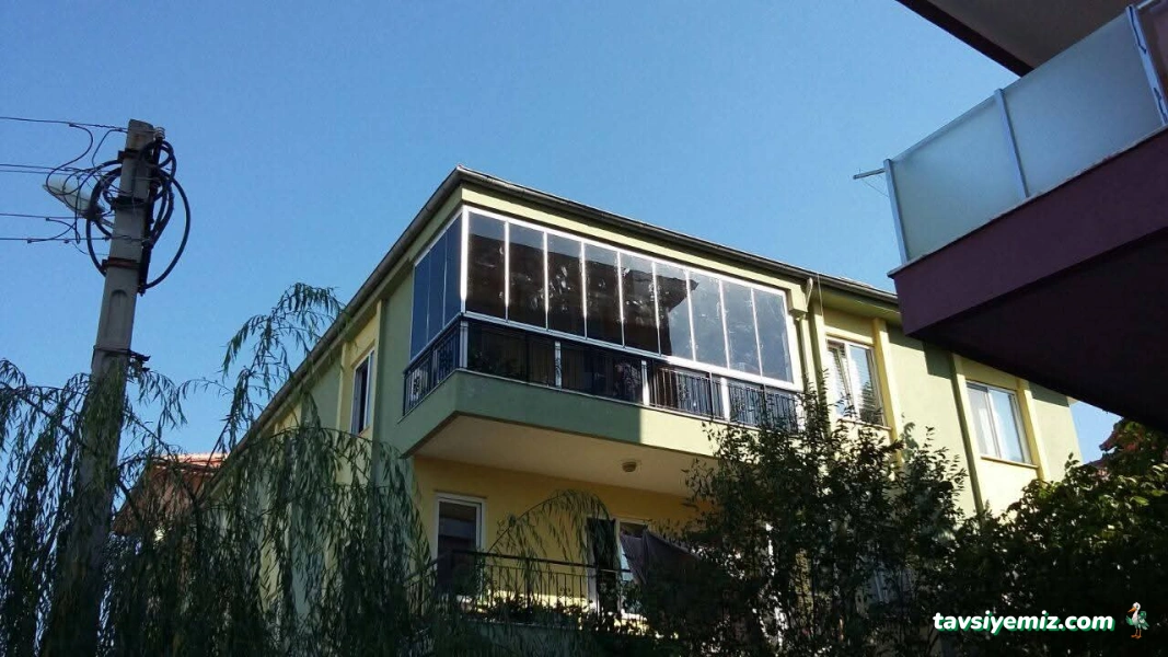 Akdeniz Cam Balkon Giyotin Tente
