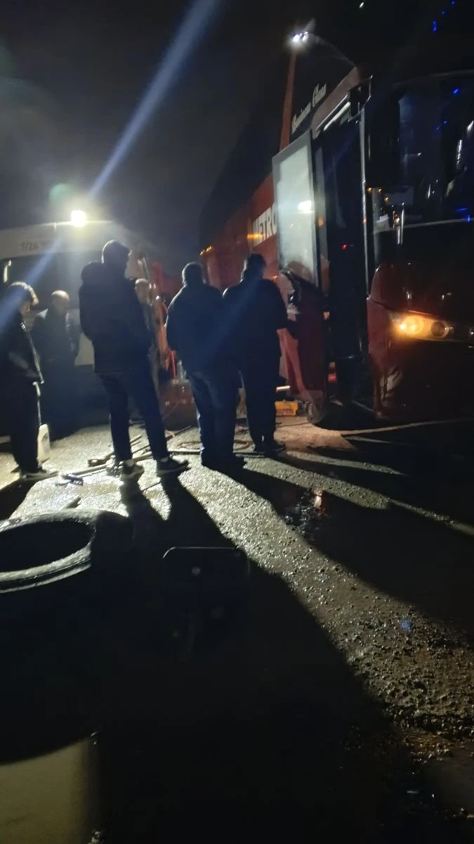 7/24 Yol Yardım Oto Lastik Nöbetçi Lastikçi Açık Lastikçi