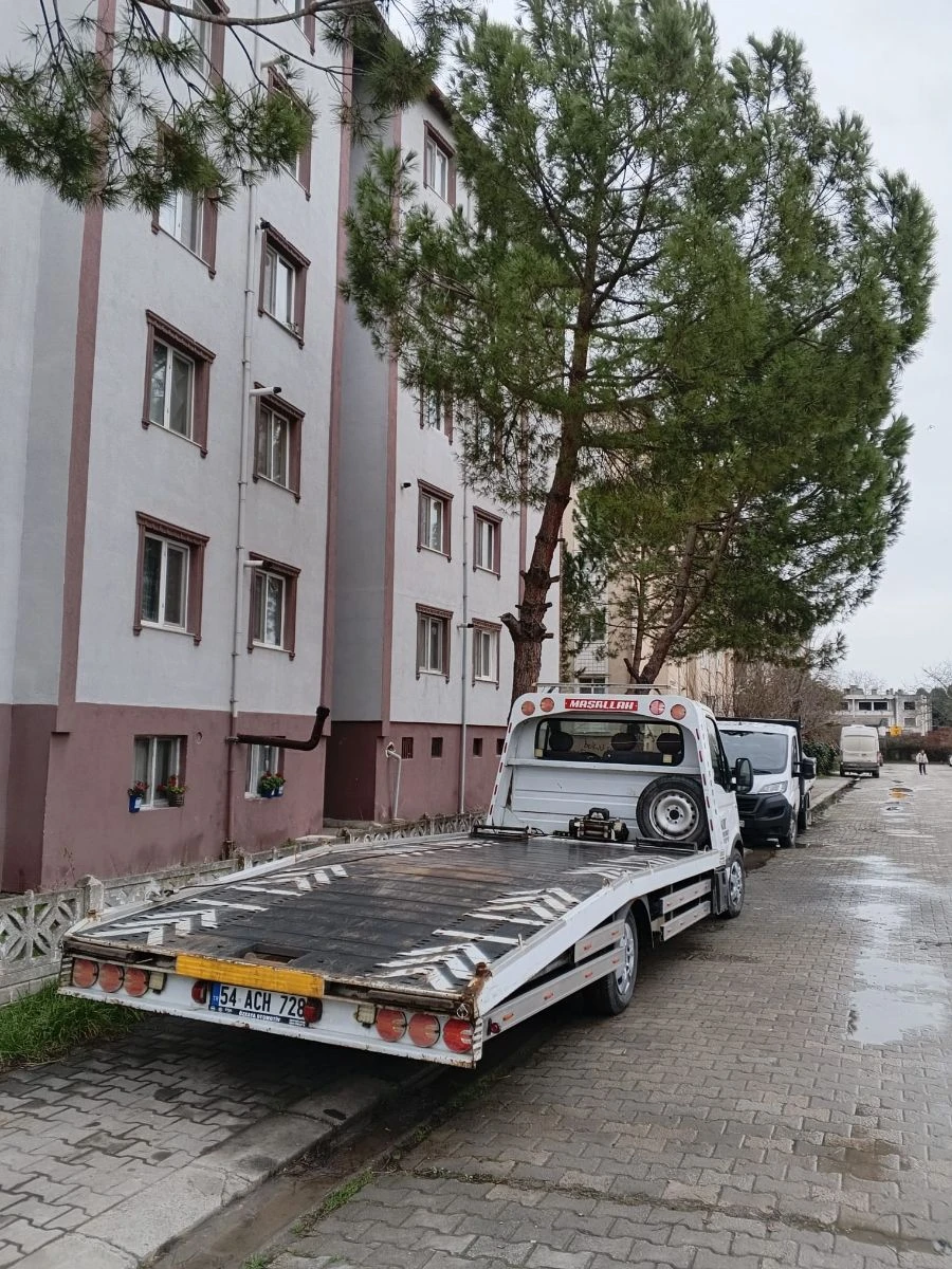 Koç Oto Kurtarıcı Yol Yardım