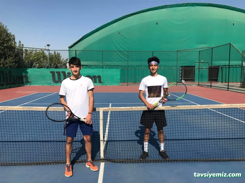 Açık Hava Tenis Kortu Açık Hava Tenis Kortu