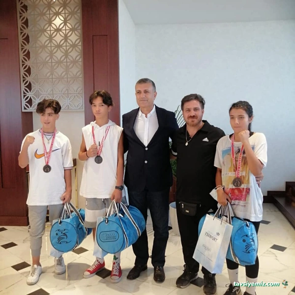 Altın Yumruk Spor Kulübü Altın Yumruk Spor Kulübü