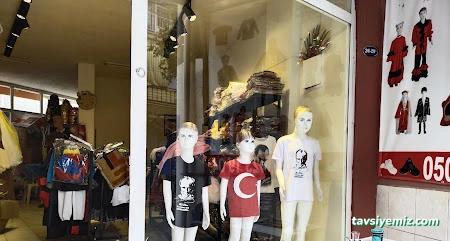 Armoni Kostüm