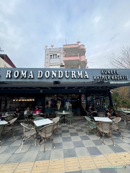 Bayram Ustanın Meşhur Dövme Dondurması Bayram Ustanın Meşhur Dövme Dondurması