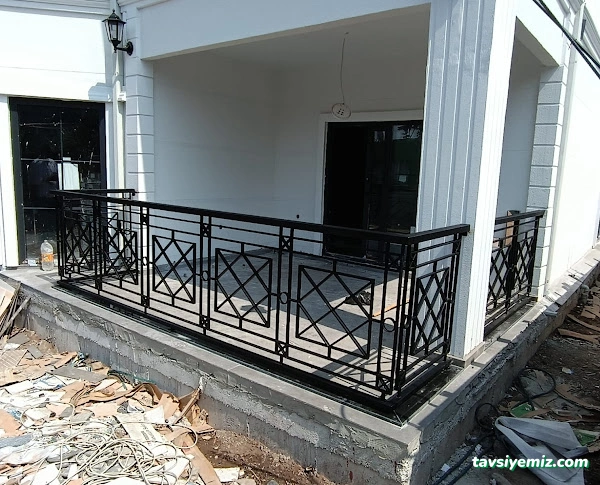 Bilgiç Metal Demir Doğrama Ve Kaynakcılık Bilgiç Metal Demir Doğrama Ve Kaynakcılık