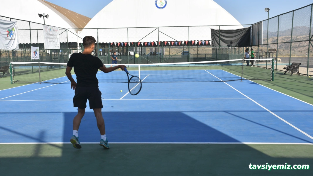 Bingöl Tenis Kortu Bingöl Tenis Kortu