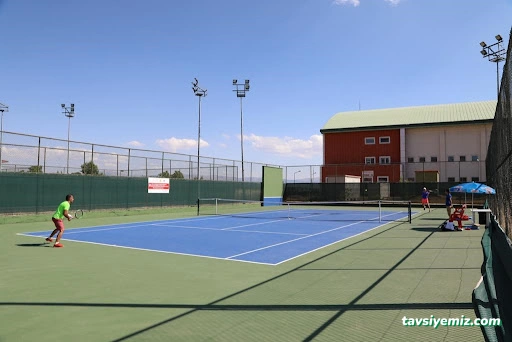 Bingöl Tenis Kortu Bingöl Tenis Kortu