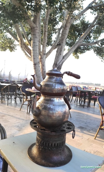 Bizim Ora Çay Bahçesi