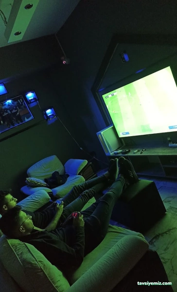 Black Pes Playstation Cafe Black Pes Playstation Cafe