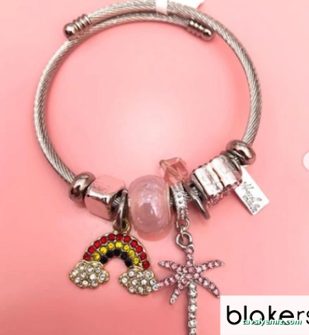 Blakers Takı Aksesuar | Tunalı Bijuteri | Ankara Takı, Kolye, Bileklik, Toka | Tunalı Hilmi Çanta Blakers Takı Aksesuar | Tunalı Bijuteri | Ankara Takı, Kolye, Bileklik, Toka | Tunalı Hilmi Çanta