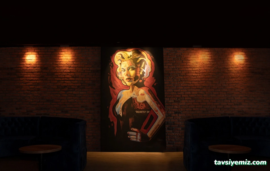 Bobbyloon Night Club Bobbyloon Night Club