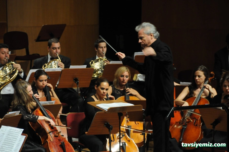 Cemal Reşit Rey Konser Salonu Cemal Reşit Rey Konser Salonu
